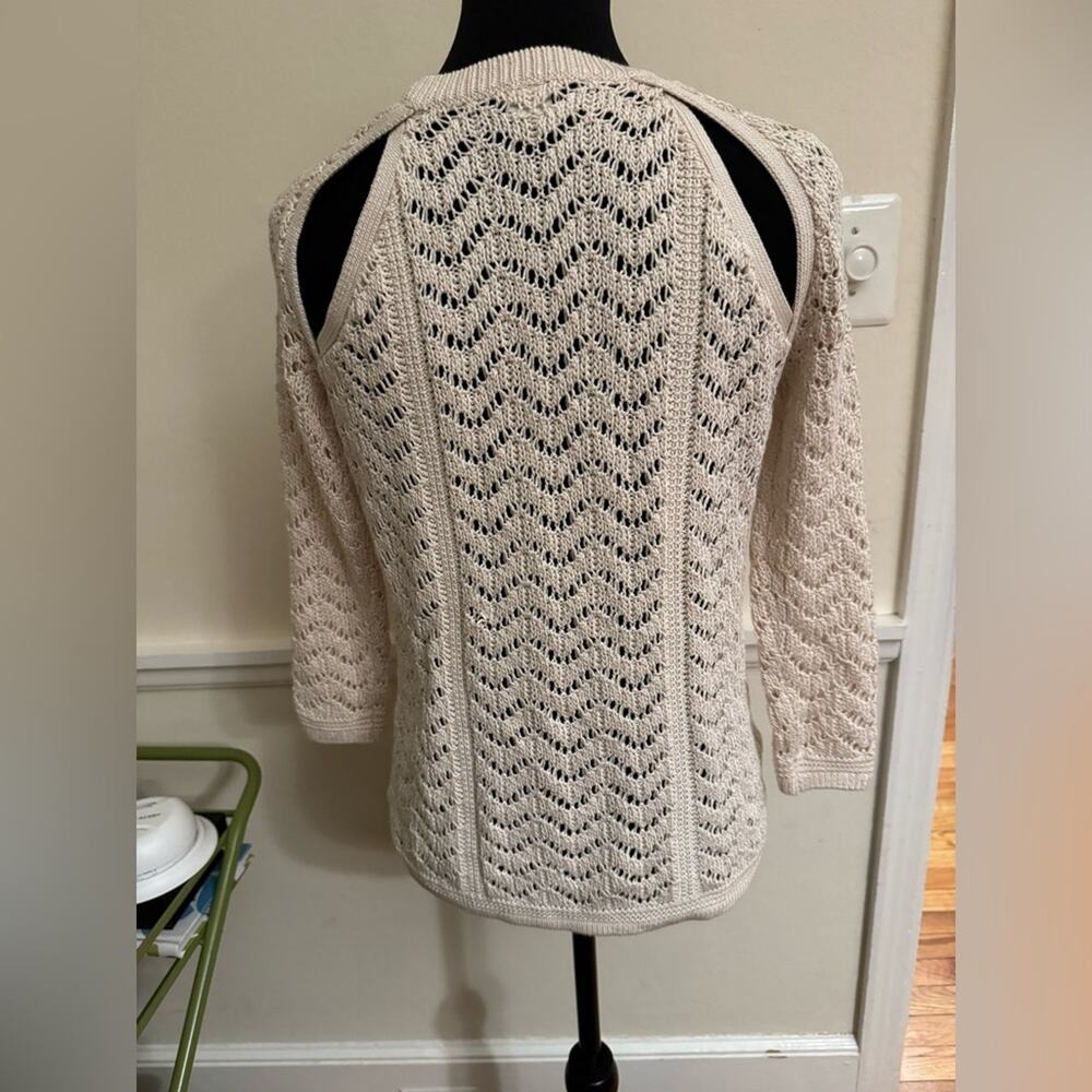 Club Monaco open stitch crochet tan-off‎ white crew long sleeve women Sweater XS - Picture 6 of 9